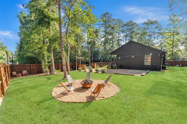 20865 Dogwood Lane, Montgomery, TX 77356