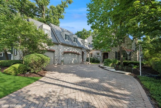 580 Oak Street, Glen Ellyn, IL 60137