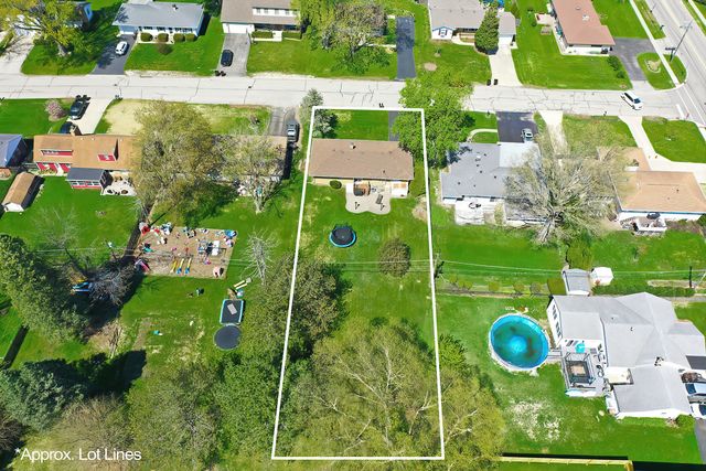3605 Anne Street, Mchenry, IL 60050