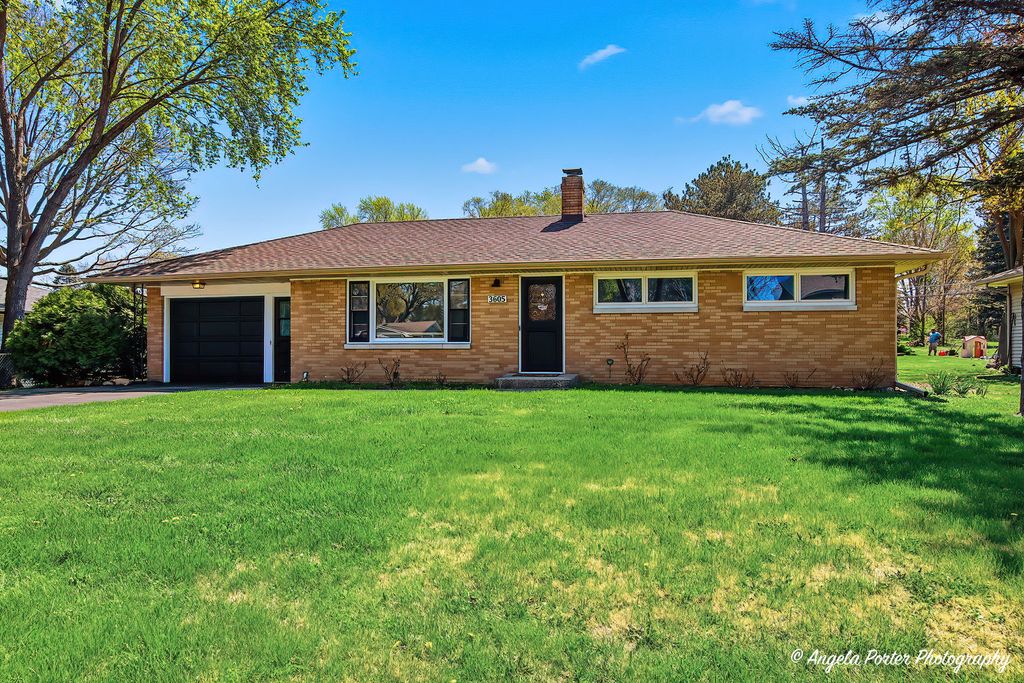 3605 Anne Street, Mchenry, IL 60050