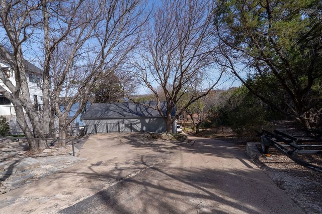 1221 Sleepy Water Court, Granbury, TX 76048