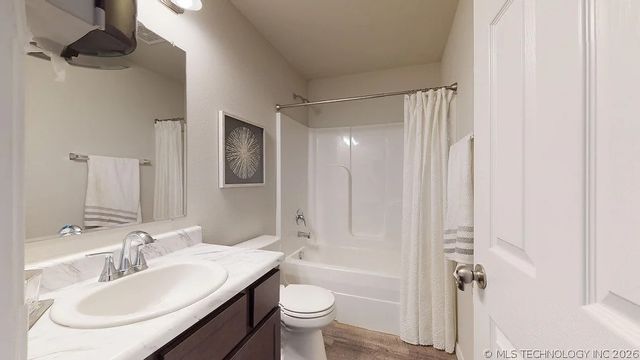 3122 S 15th Place, Broken Arrow, OK 74012