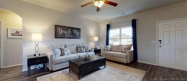 3122 S 15th Place, Broken Arrow, OK 74012