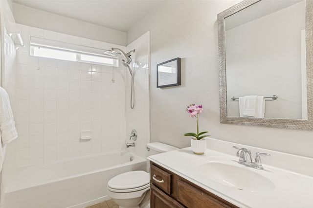 1136 Hidden Lakes Way, Rockwall, TX 75087