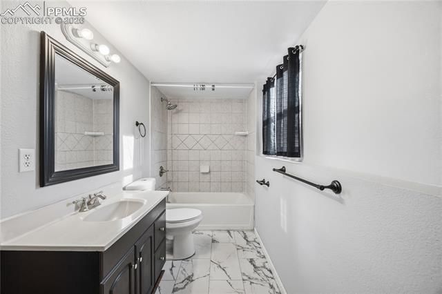 2105 Endicott Court, Colorado Springs, CO 80916