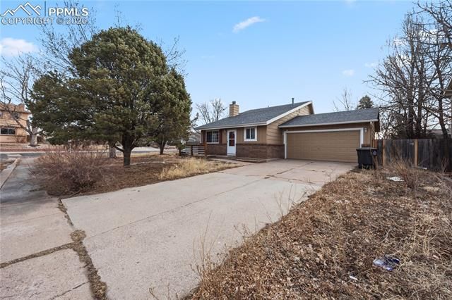 2105 Endicott Court, Colorado Springs, CO 80916