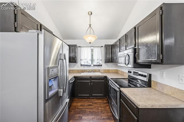 2105 Endicott Court, Colorado Springs, CO 80916