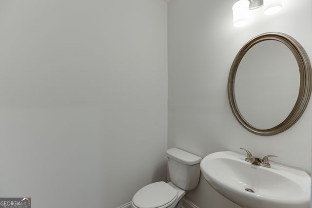 929 Lakeview, Commerce, GA 30529