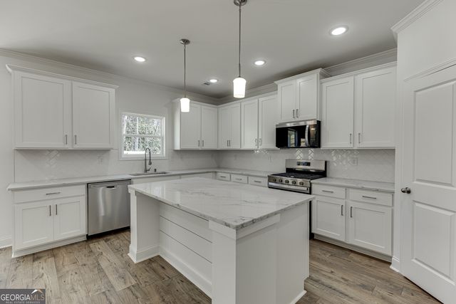 929 Lakeview, Commerce, GA 30529