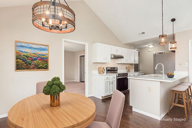 2464 Meadow Glade Drive, Hilliard, OH 43026