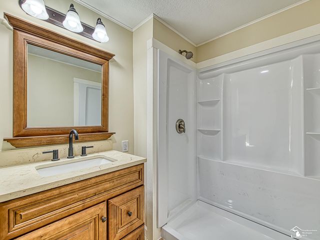 10711 Douglas Road, Bedford Twp, MI 48182