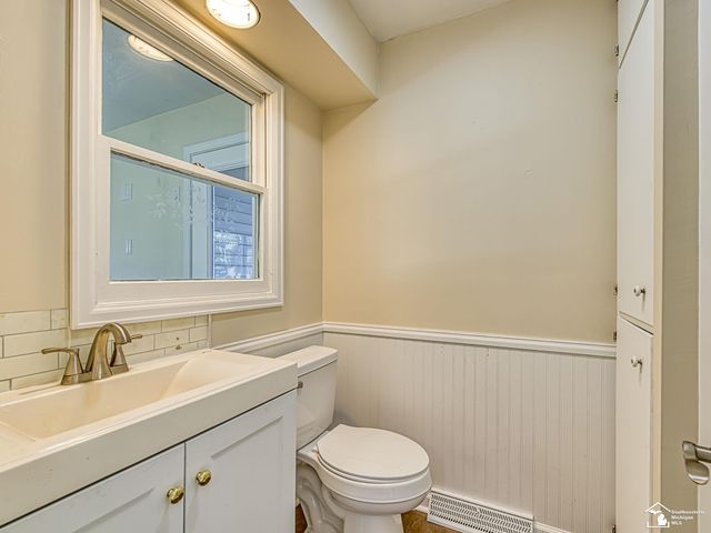 10711 Douglas Road, Bedford Twp, MI 48182