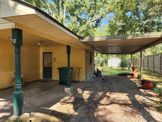 2445 N Day Dr, Baker, LA 70714
