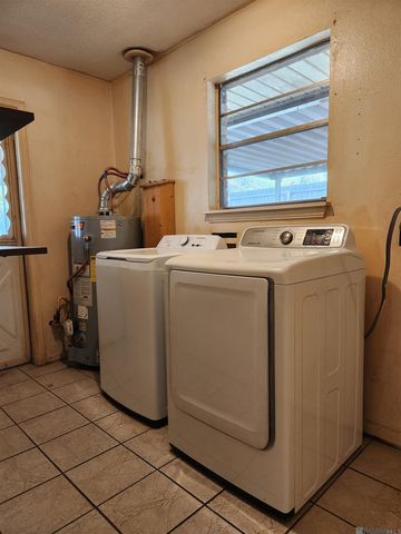 2445 N Day Dr, Baker, LA 70714