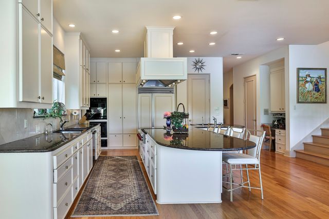 6940 Laurel Valley Drive, Fort Worth, TX 76132