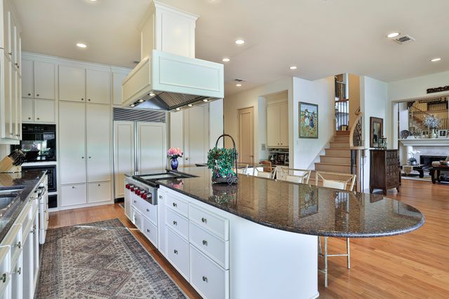 6940 Laurel Valley Drive, Fort Worth, TX 76132