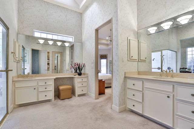 6940 Laurel Valley Drive, Fort Worth, TX 76132