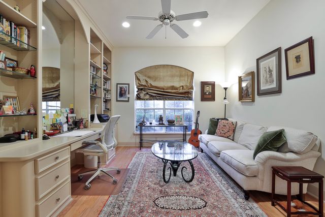 6940 Laurel Valley Drive, Fort Worth, TX 76132