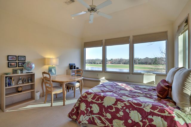 6940 Laurel Valley Drive, Fort Worth, TX 76132