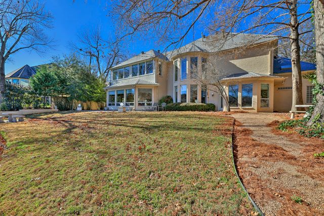 6940 Laurel Valley Drive, Fort Worth, TX 76132