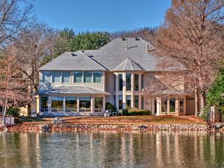 6940 Laurel Valley Drive, Fort Worth, TX 76132