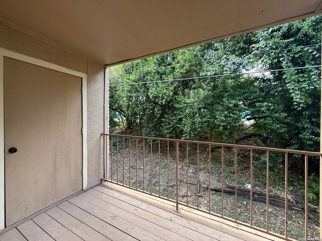 4119 Medical Dr Apt C204, San Antonio, TX 78229