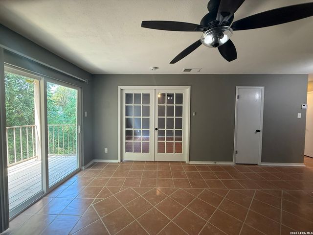 4119 Medical Dr Apt C204, San Antonio, TX 78229