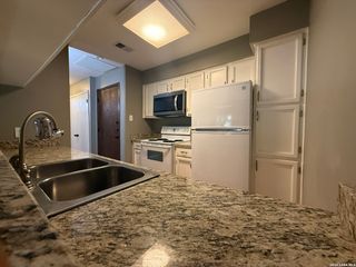 4119 Medical Dr Apt C204, San Antonio, TX 78229