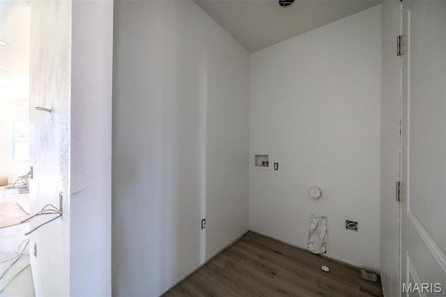 2043 Kay Avenue, Lebanon, MO 65536