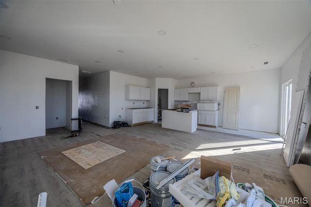 2043 Kay Avenue, Lebanon, MO 65536