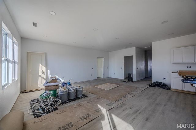 2043 Kay Avenue, Lebanon, MO 65536