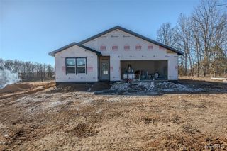 2043 Kay Avenue, Lebanon, MO 65536