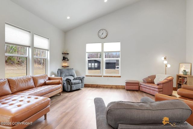 8398 N Onondaga Street, Palmer, AK 99645
