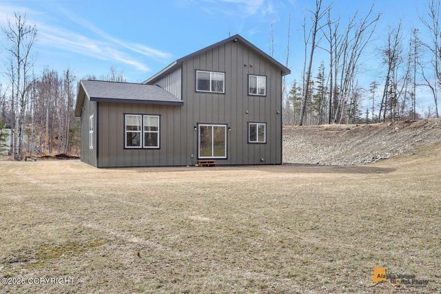 8398 N Onondaga Street, Palmer, AK 99645
