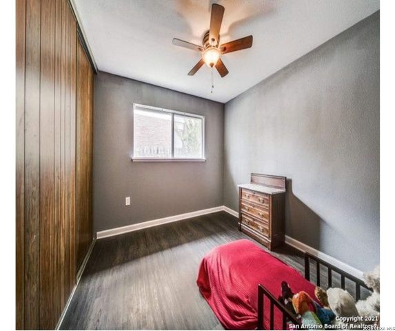 5830 Freemans Farm, San Antonio, TX 78233