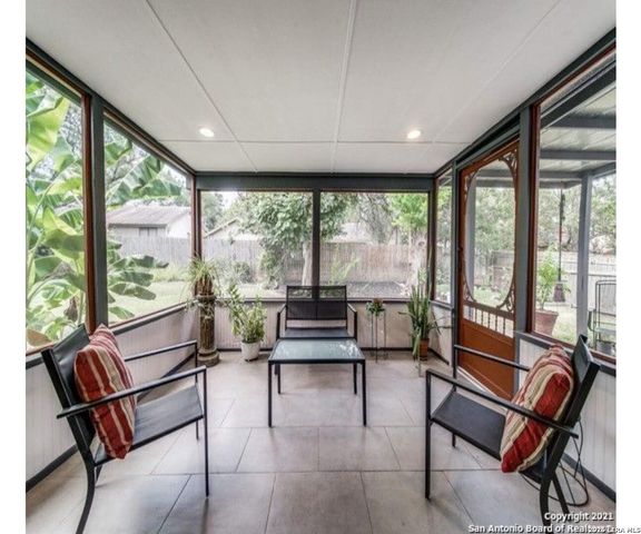 5830 Freemans Farm, San Antonio, TX 78233