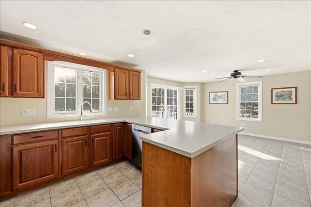 7 Tispaquin St, Middleboro, MA 02346