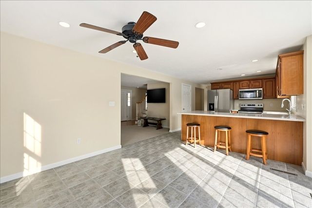 7 Tispaquin St, Middleboro, MA 02346