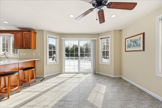 7 Tispaquin St, Middleboro, MA 02346