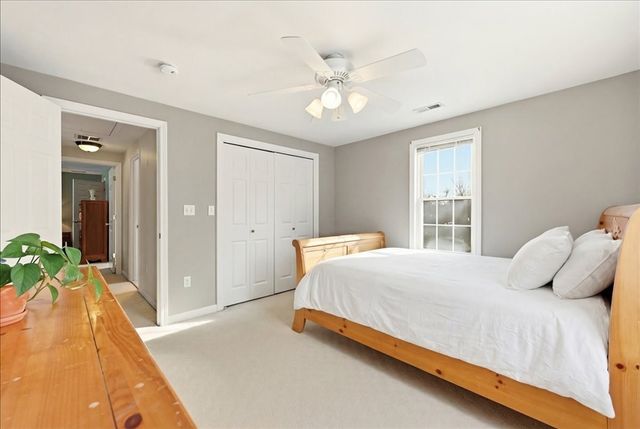 7 Tispaquin St, Middleboro, MA 02346