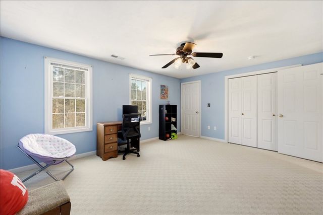 7 Tispaquin St, Middleboro, MA 02346