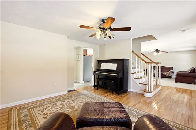 7 Tispaquin St, Middleboro, MA 02346