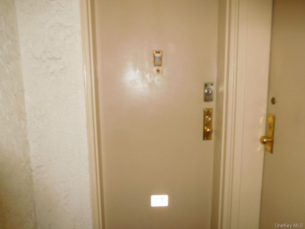 2 Sadore Lane 7-T, Yonkers, NY 10710 — photo 5