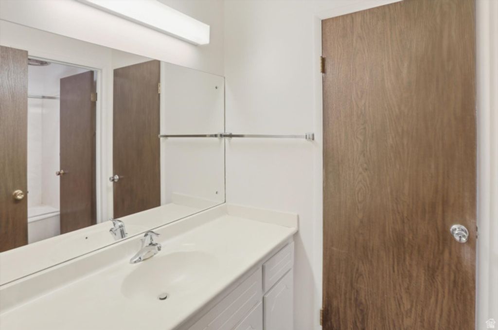 Image 23 of property listing at 856 E 5575 S, South Ogden, UT 84405