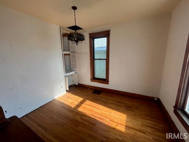 64 E Washington Avenue, Peru, IN 46970