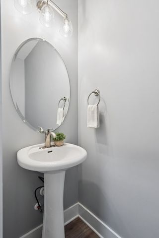 65 Campfire Ct, Winchester, TN 37398