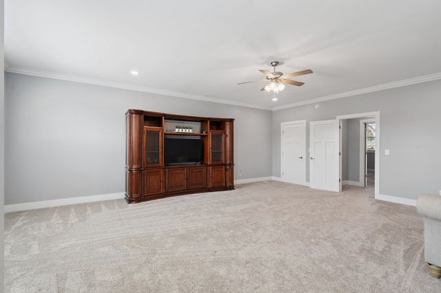 65 Campfire Ct, Winchester, TN 37398