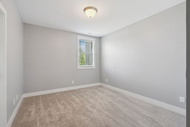 65 Campfire Ct, Winchester, TN 37398