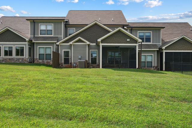 65 Campfire Ct, Winchester, TN 37398