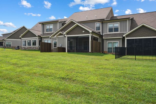 65 Campfire Ct, Winchester, TN 37398